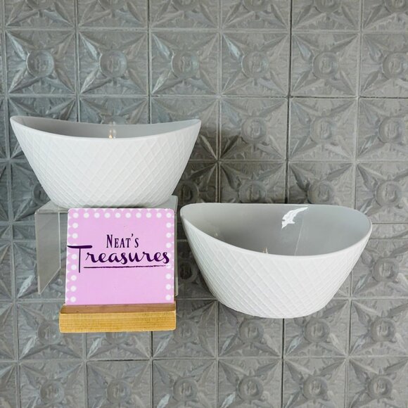 Over And Back DIAMOND White Embossed Criss Cross 8" All Purpose Bowl Set of 2 - Picture 1 of 15